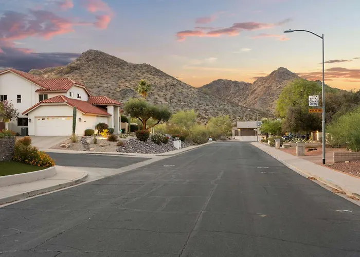 Desert Serenity - Pool Retreat By Hiking Preserve Ferienhaus Phoenix